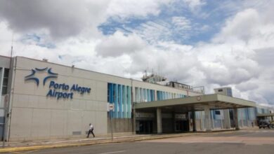 Frente do aeroporto internacional salgado filho fraport