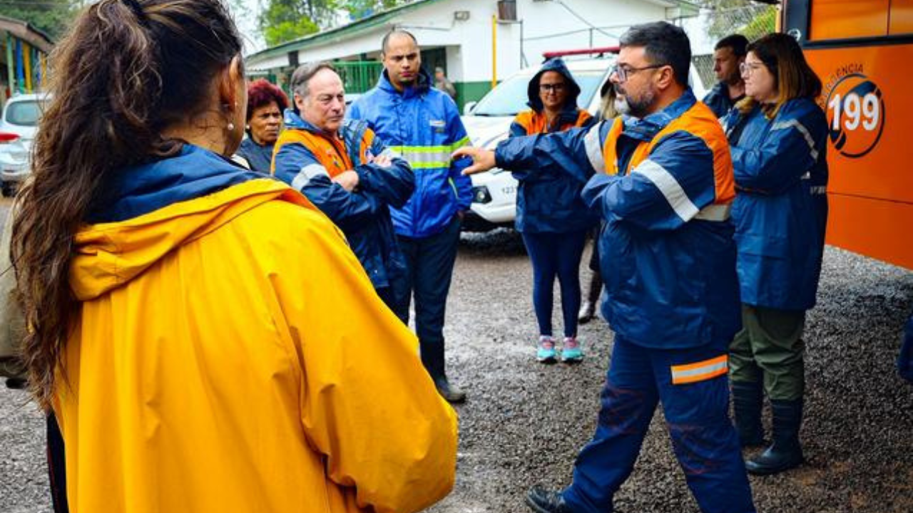 equipe da defesa civil localizou morte