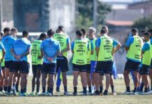 grupo do gremio realiza treino