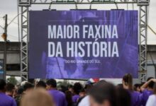 porto alegre recebe maior faxina da história