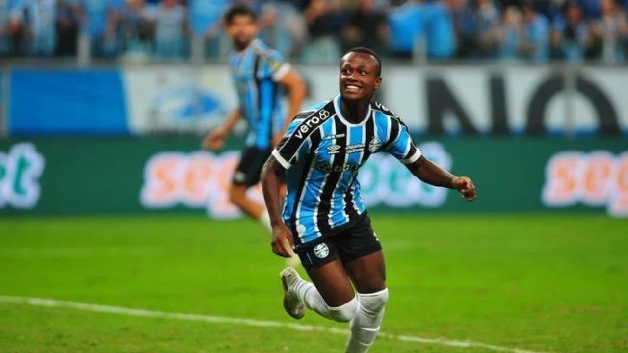 Jogadores do gremio nathan fernandes