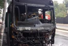 Onibus pega fogo na capital gaucha incendio