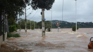 enchentes mantem agua em nivel alto em ipanema