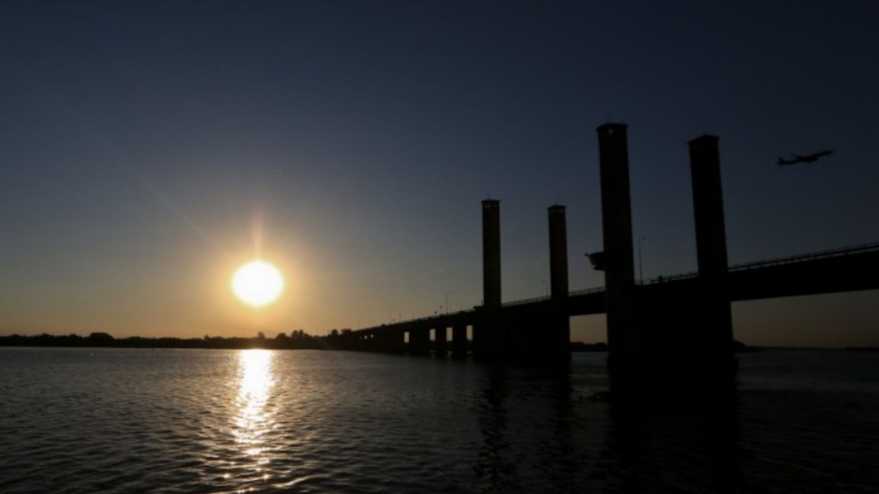 ponte do rio guaiba antes das enchentes