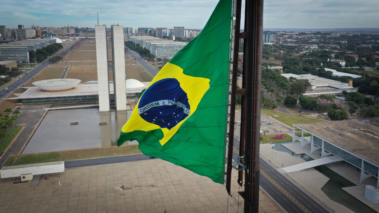 Governo Federal autoriza empréstimos bilionários para Porto Alegre após enchentes