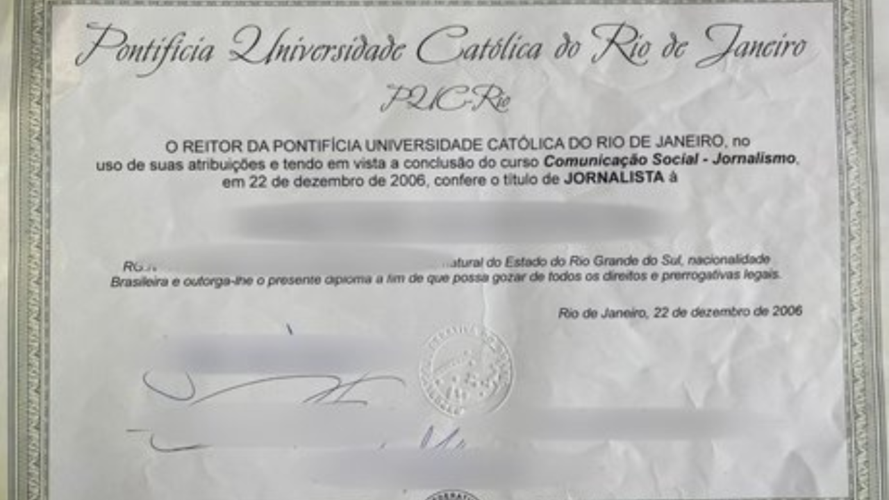 Polícia Civil apreende servidor da Câmara de Porto Alegre com diploma falso