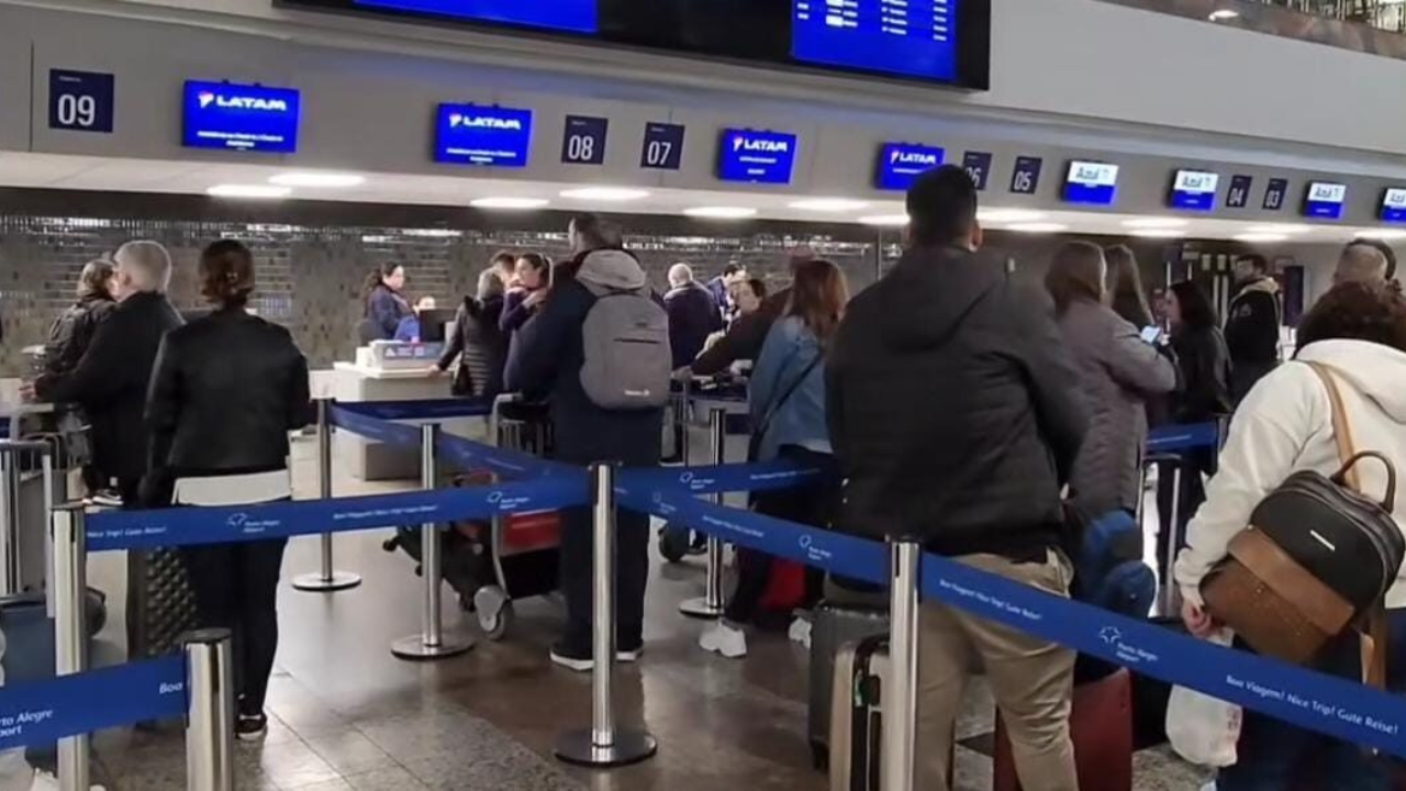 filas em aeroporto salgado filho porto alegre