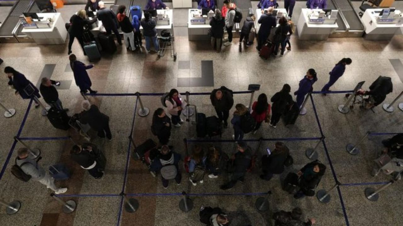 Confira o número de passageiros transportados por via aérea na Grande Porto Alegre após as enchentes