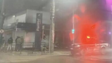 Incêndio atinge farmácia em Porto Alegre