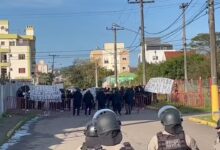 Inter treina após fortes protestos em frente ao CT de Alvorada