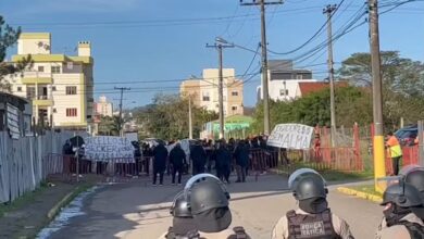 Inter treina após fortes protestos em frente ao CT de Alvorada