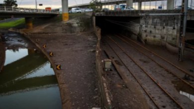 trilhos cobertos de lama porto alegre