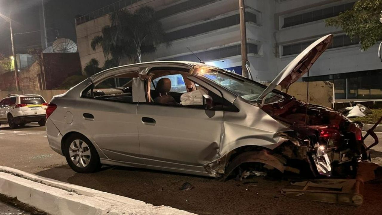 Motorista de Aplicativo sofre acidente SURREAL em Porto Alegre