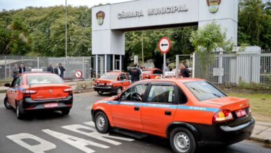 Câmara de Porto Alegre Propõe Lei Contra Discriminação em Transportes Públicos / taxis