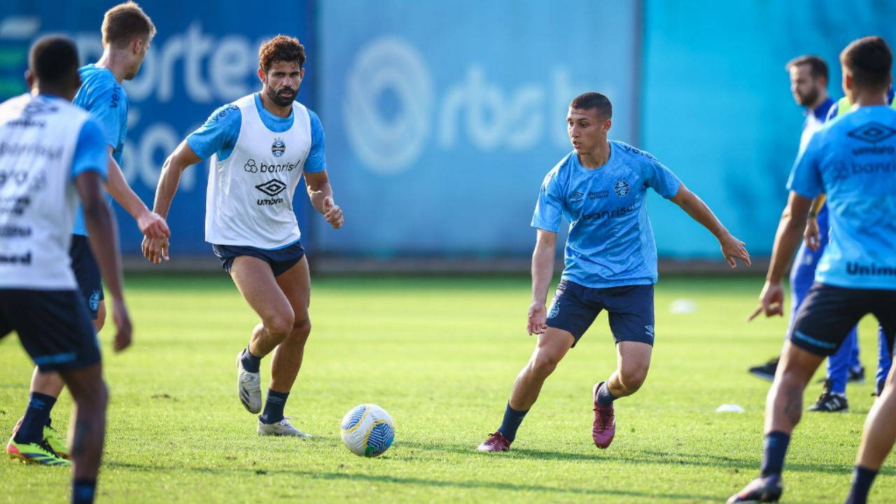 Diego costa treino do grêmio